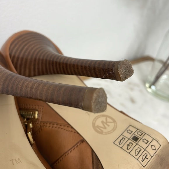 Michael Kors Cognac Leather Platform Heeled Ankle Boots Booties Women’s Size 7 M - Picture 6 of 10